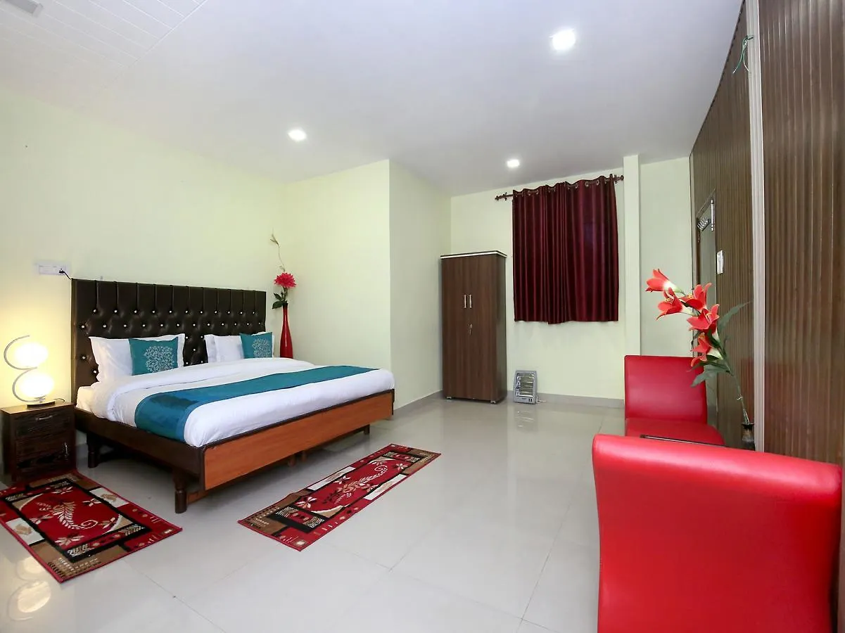 שימלה Modern 3Bhk Sanjauli Market 0*,  הודו